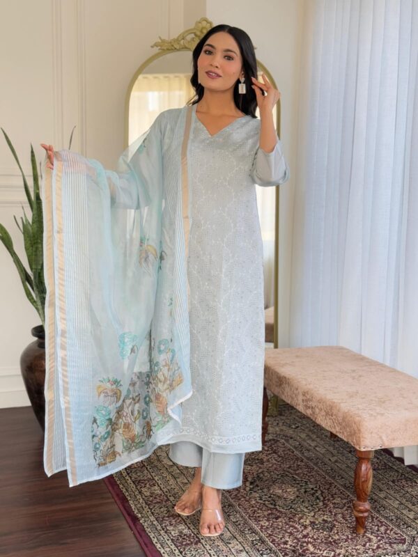 Elegant Roman Silk Suit Set - Image 2