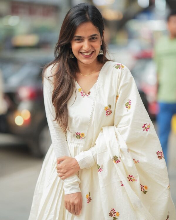 Pure Cotton White Suit - Image 2