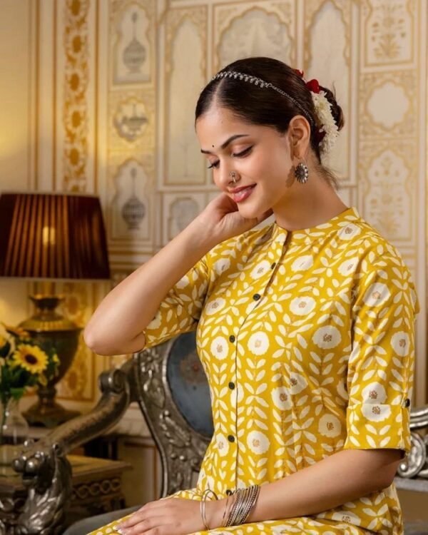 Premium Floral Fine Cotton Kurti Palazzo Set - Image 3