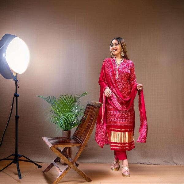 Chinon Silk Fabric Set - Image 4