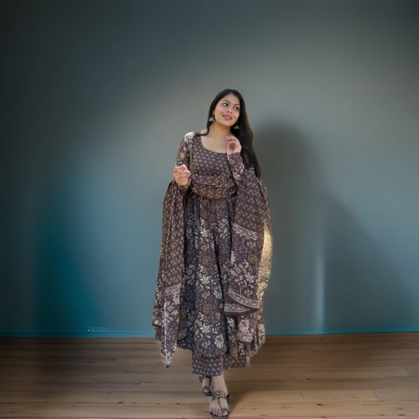 Summer’s Special Full Sleeves 3 Pcs Suit | Elegant Women’s Printed Cotton Anarkali Kurta Set – Daadyshop - Image 2